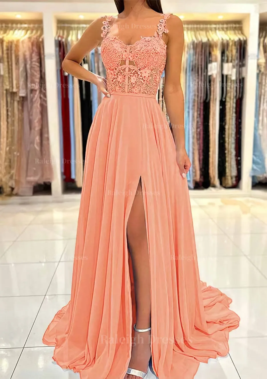 A-line Sweetheart Sleeveless Sweep Train Chiffon Prom Dress With Appliqued Split