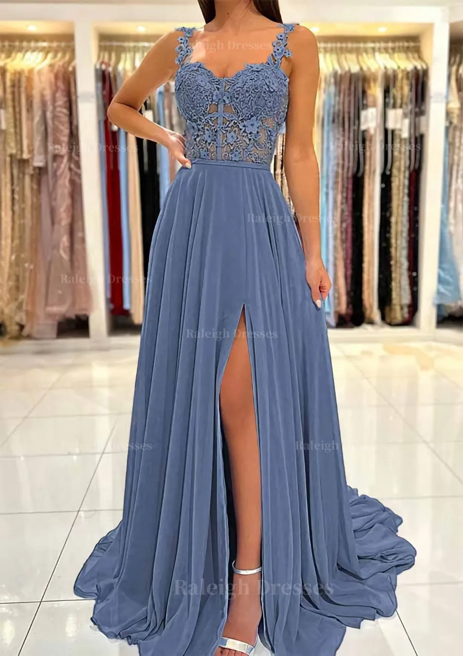 A-line Sweetheart Sleeveless Sweep Train Chiffon Prom Dress With Appliqued Split