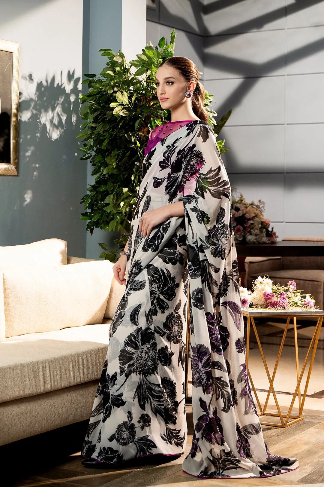 Alsin Saree (Sleeveless)