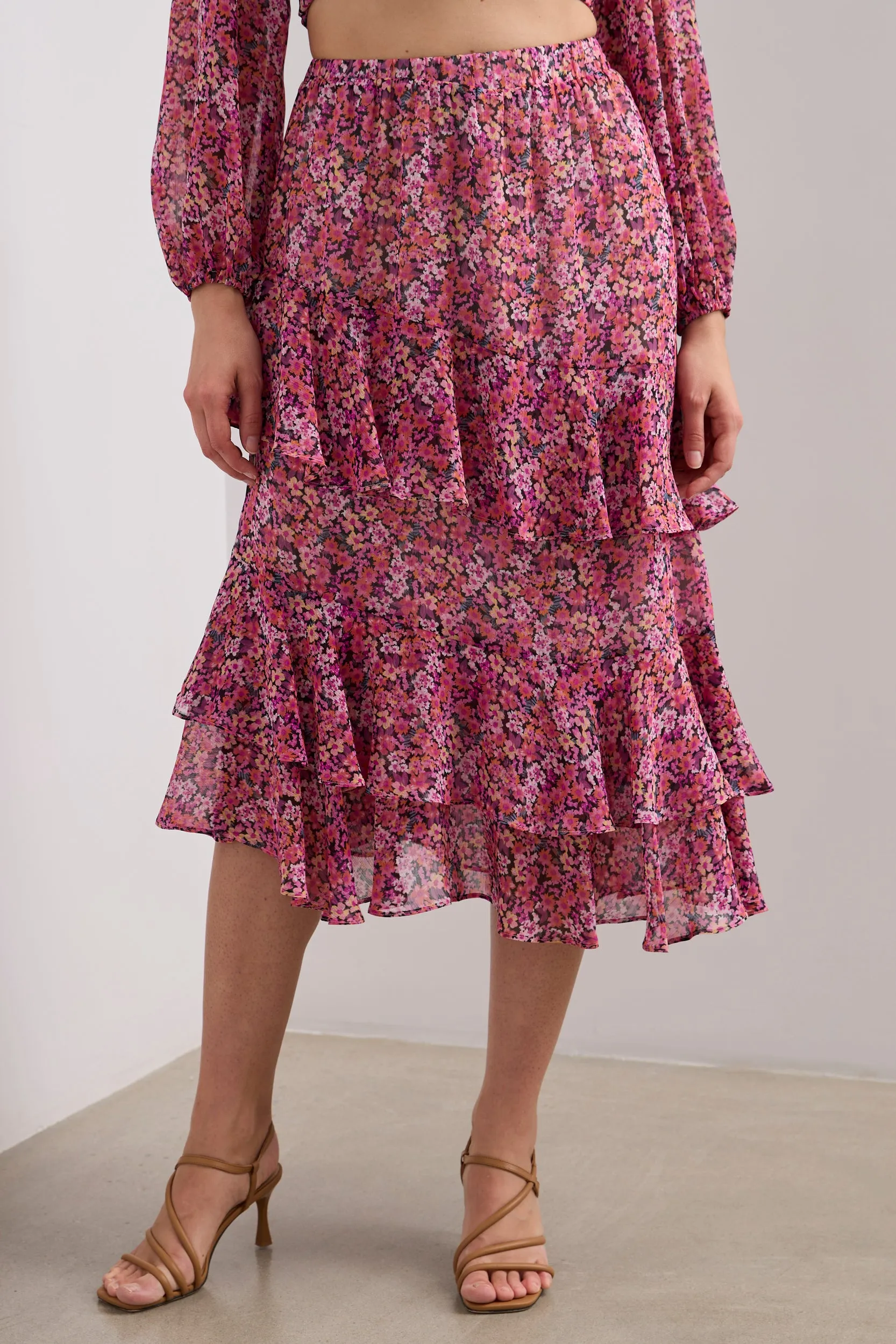 Asymmetrical skirt with ruffles