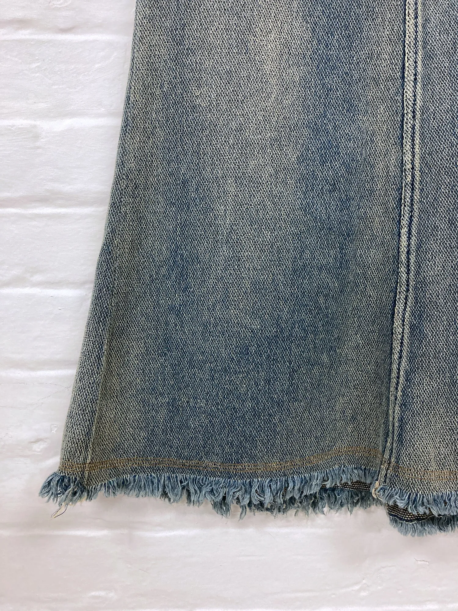 Junya Watanabe Comme des Garcons SS2002 washed cotton raw hem denim skirt - M
