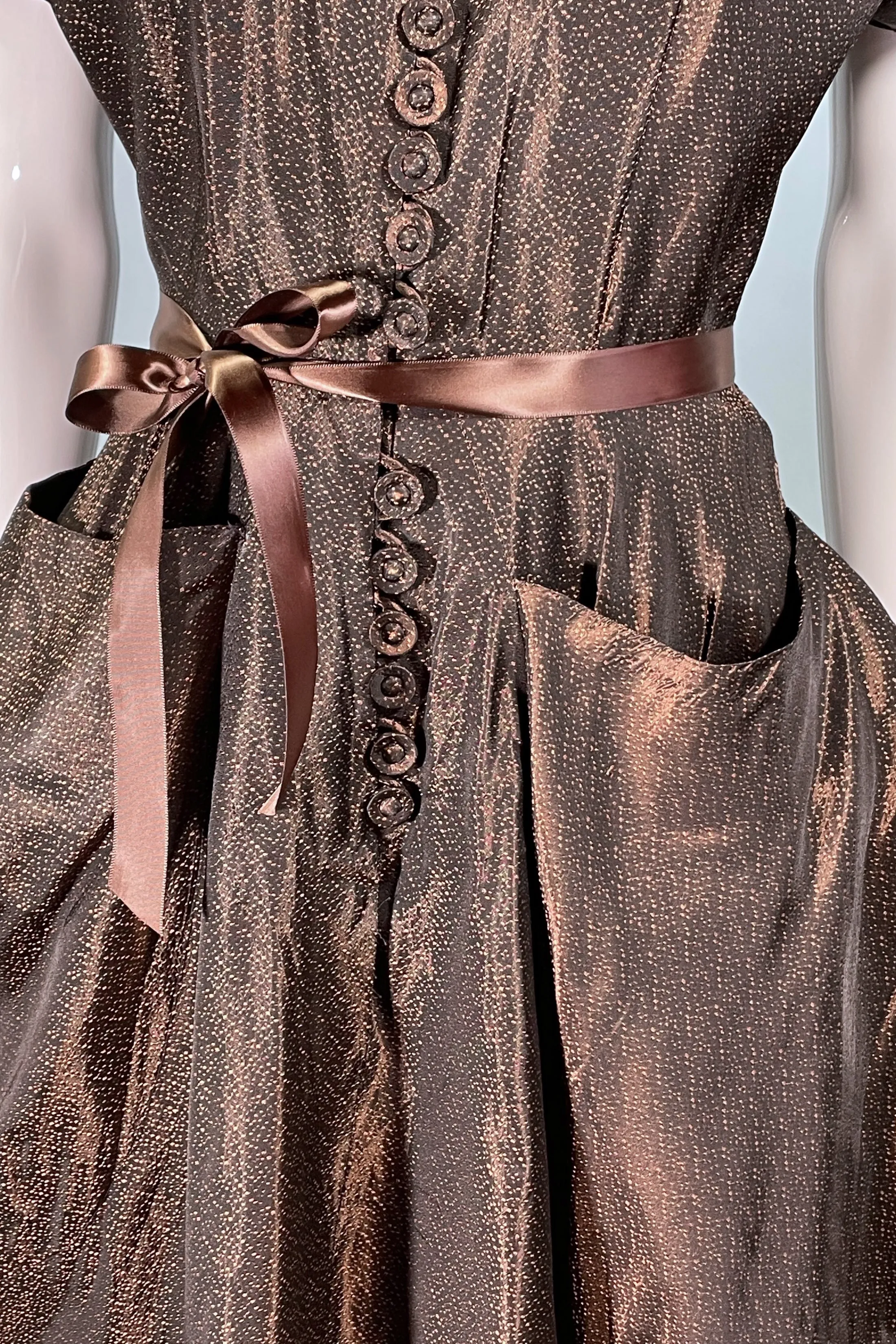 SOLD Vintage 40s Copper/Black Shimmering Party Dress Mademoiselle Juliette, 26" W