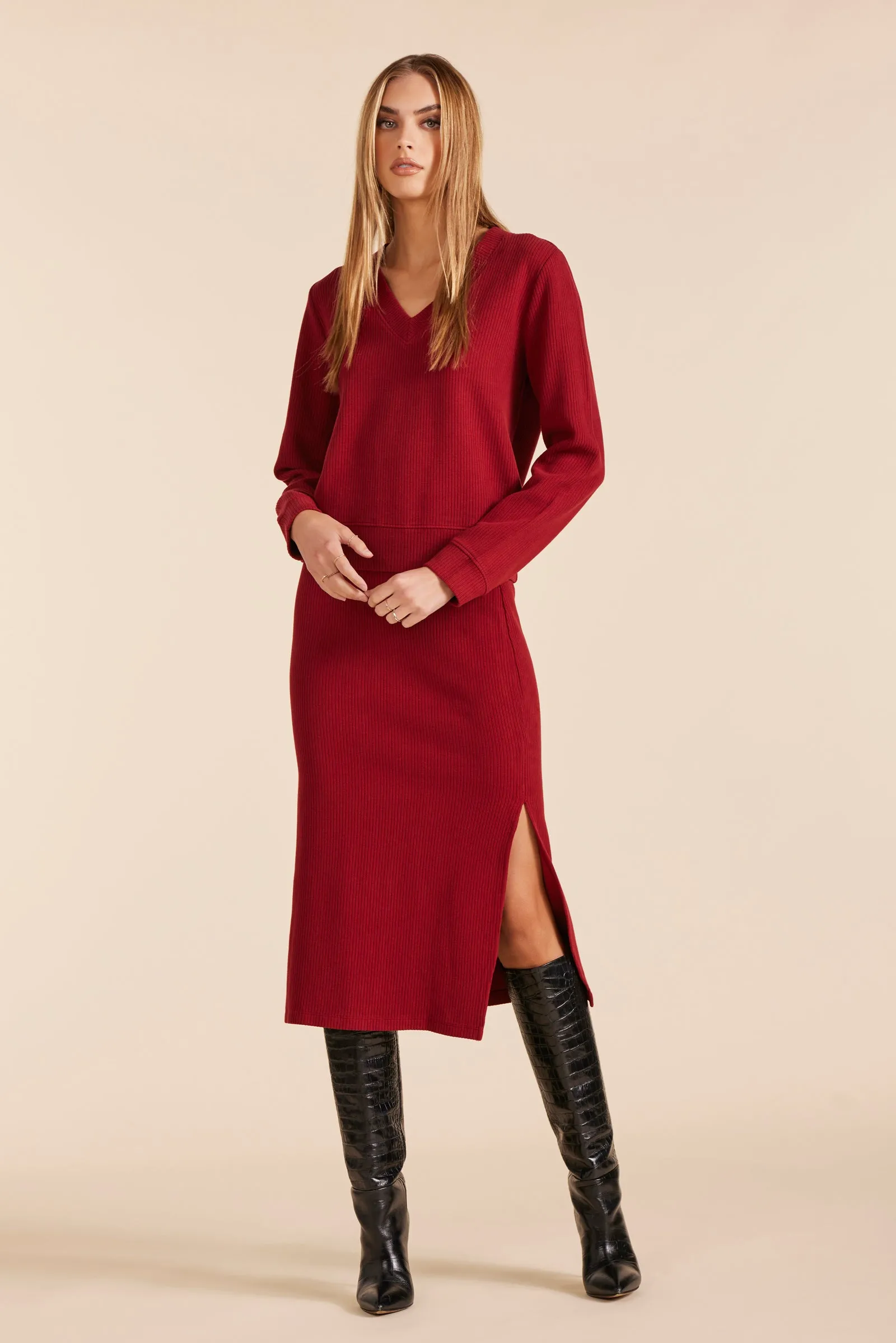 V-NECK CROPPED BOXY TOP